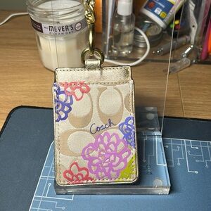 Coach Lanyard Quick list as is